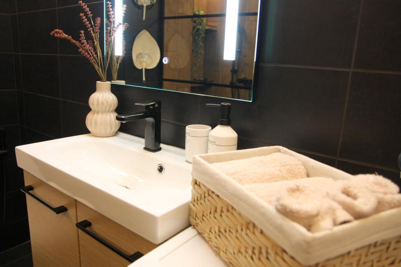 Wisdom'S Nest Athens Apartment Luaran gambar