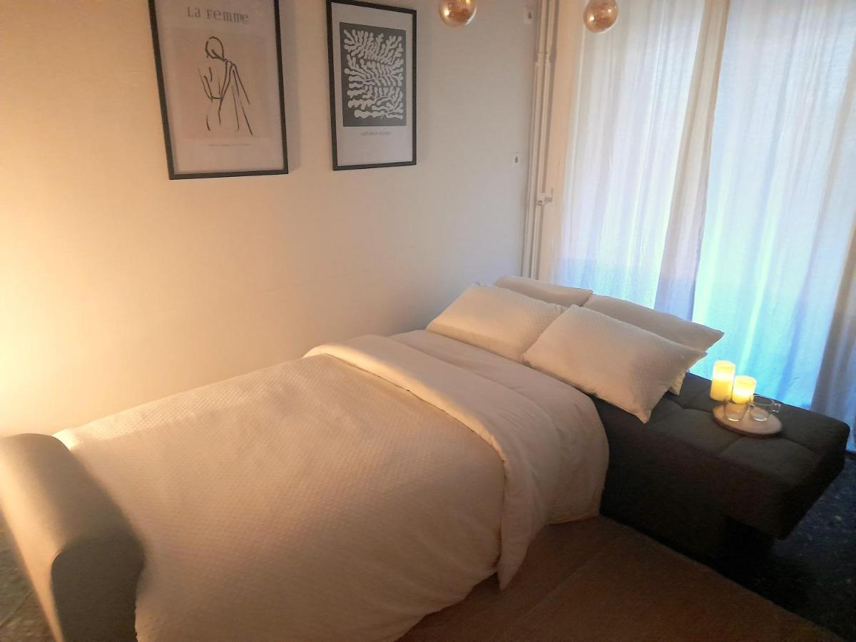 Wisdom'S Nest Athens Apartment Luaran gambar