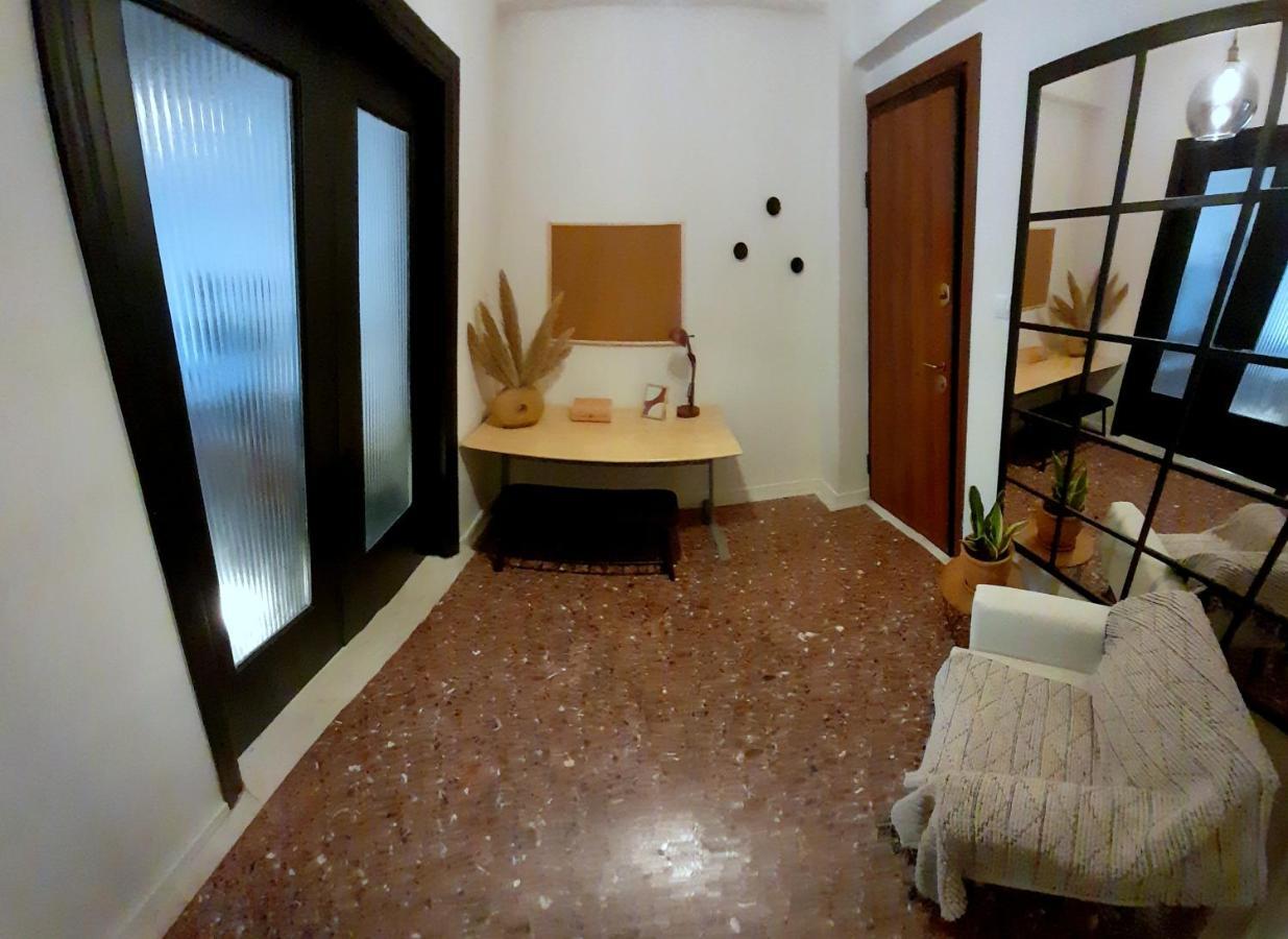 Wisdom'S Nest Athens Apartment Luaran gambar